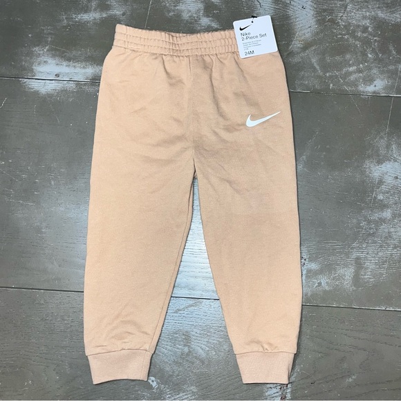 Nike Tan White Set Pants Short Sleeve NWT 24 Months Infant Soft - Picture 6 of 7